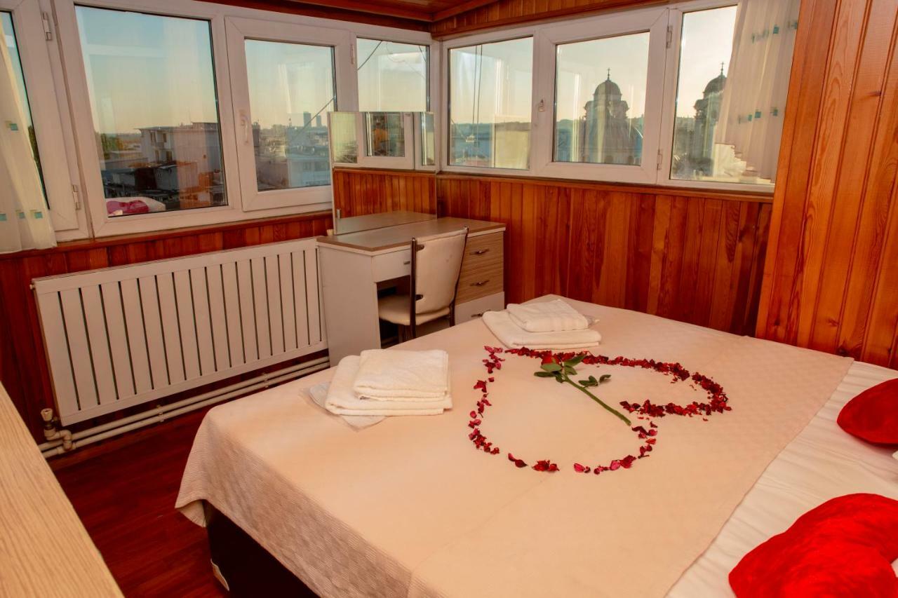 Desina Deluxe Apart Istanbul Exterior photo